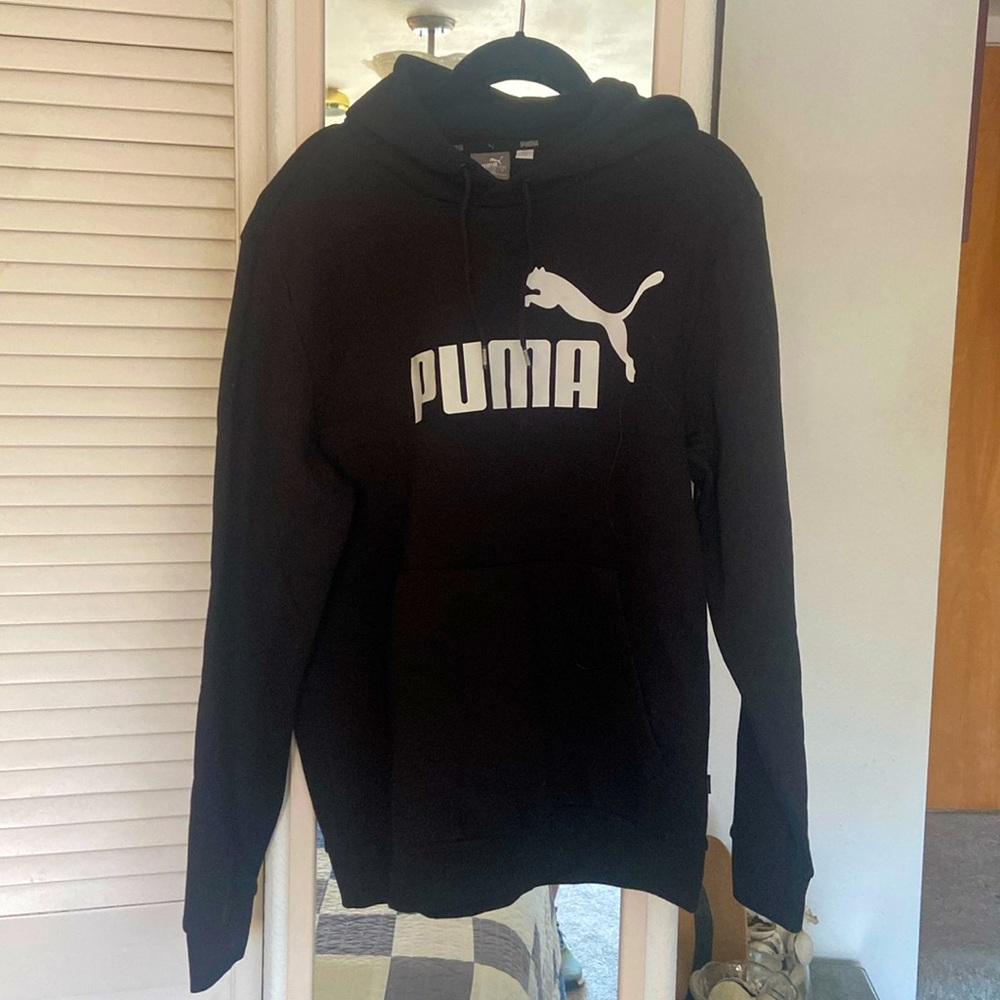 PUMA Black Men’s Medium Hoodie NEW